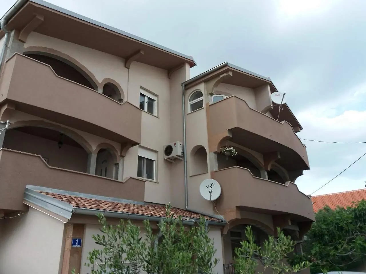 Dalmatian Modern Apartment With Tavern Zadar